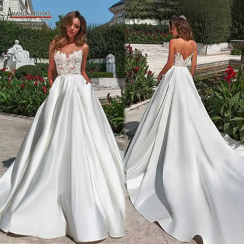 vestido de noiva de cetim liso