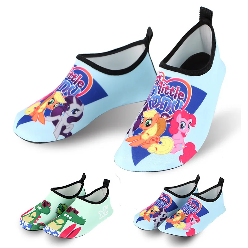 Children Beach Play with Water Anti-slip Upstream Shoes Comfortable Soft Bottom Red Foot Patch Skin Soft Shoes Diving Shoes Wadi
Children Beach Play with Water Anti-slip Upstream Shoes Comfortable Soft Bottom Red Foot Patch Skin Soft Shoes Diving Shoes Wadi