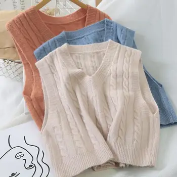 Fashion Women Autumn Sweater Vest Solid V Neck Sleeveless Knitted Tank Top Spring Pullover Vest Sweater 2020 Female Knit Vest
Fashion Women Autumn Sweater Vest Solid V Neck Sleeveless Knitted Tank Top Spring Pullover Vest Sweater 2020 Female Knit Vest