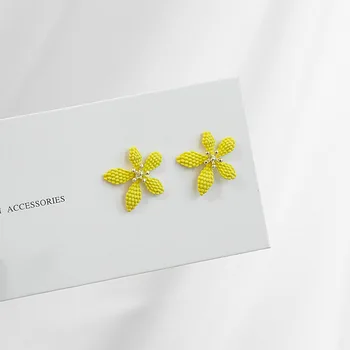 925 Silver Spring and Summer Color GIRL'S Color Flowers Ear Stud Small Simple Daisy Texture Earrings Ear Stud
925 Silver Spring and Summer Color GIRL'S Color Flowers Ear Stud Small Simple Daisy Texture Earrings Ear Stud