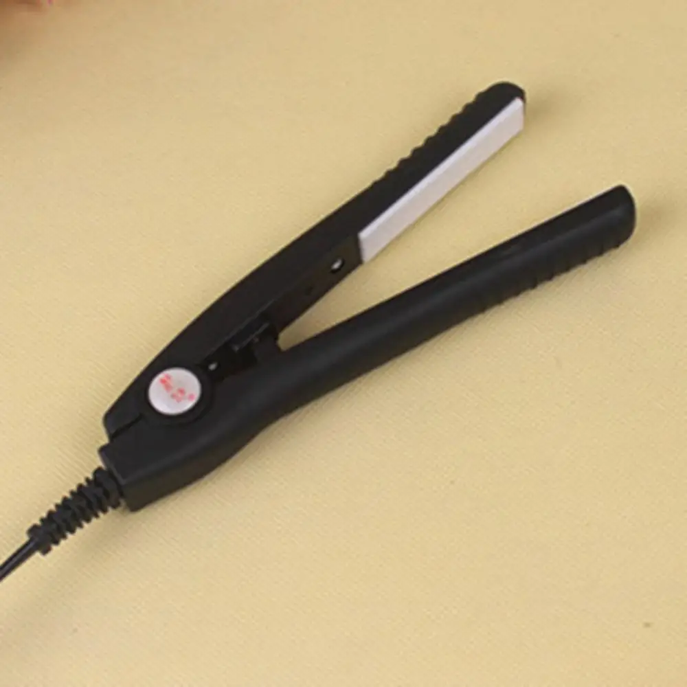 Electric Splint Straight Hair Curlers Mini Straight Roll Dual-use Inside Button Straight Clip
Electric Splint Straight Hair Curlers Mini Straight Roll Dual-use Inside Button Straight Clip