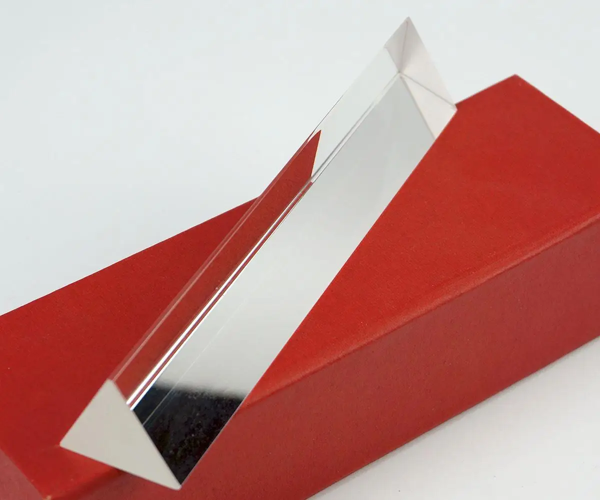30x30x150mm K9 Crystal Triangular Prism Without Box for Light Spectrum Physics Photo Optical Instruments Rainbow Experiment
30x30x150mm K9 Crystal Triangular Prism Without Box for Light Spectrum Physics Photo Optical Instruments Rainbow Experiment