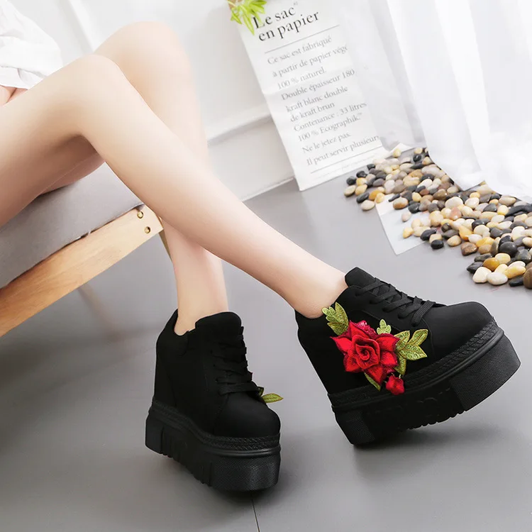 Autumn thick bottom increased anti-skid super high-heeled shoes embroidered canvas women's shoes wedge sneakers platform shoe 3X
Autumn thick bottom increased anti-skid super high-heeled shoes embroidered canvas women's shoes wedge sneakers platform shoe 3X