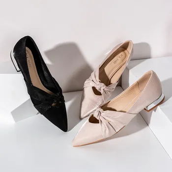 2019 autumn new fashion simple solid color flat shoes women retro style pointed toe bow decoration flat shoes
2019 autumn new fashion simple solid color flat shoes women retro style pointed toe bow decoration flat shoes
