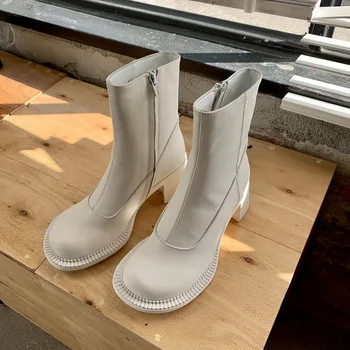 White Leather Ankle Boots Round Toe side zipper Shoes Chelsea Boots Women's INS Fashion Shoes Black Short Boots
White Leather Ankle Boots Round Toe side zipper Shoes Chelsea Boots Women's INS Fashion Shoes Black Short Boots