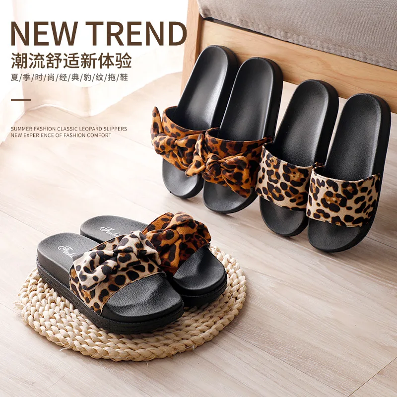 2019 Summer Sandals Women's Fashion Semi-high Heeled Thick Bottomed Leopord Pattern Outer Wear Wear-Resistant Anti-slip Sandals
2019 Summer Sandals Women's Fashion Semi-high Heeled Thick Bottomed Leopord Pattern Outer Wear Wear-Resistant Anti-slip Sandals