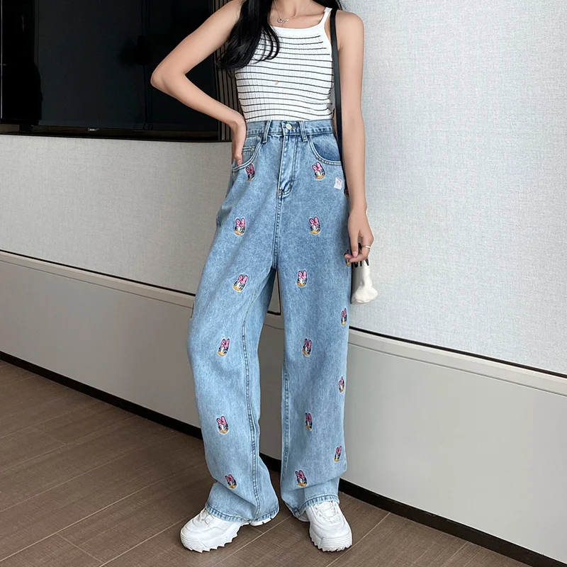 Street Style Jeans Woman High Waist Fashion Cute Print Jeans For Girls Loose Large Size Straight Trousers Blue Cotton Jeans
Street Style Jeans Woman High Waist Fashion Cute Print Jeans For Girls Loose Large Size Straight Trousers Blue Cotton Jeans
