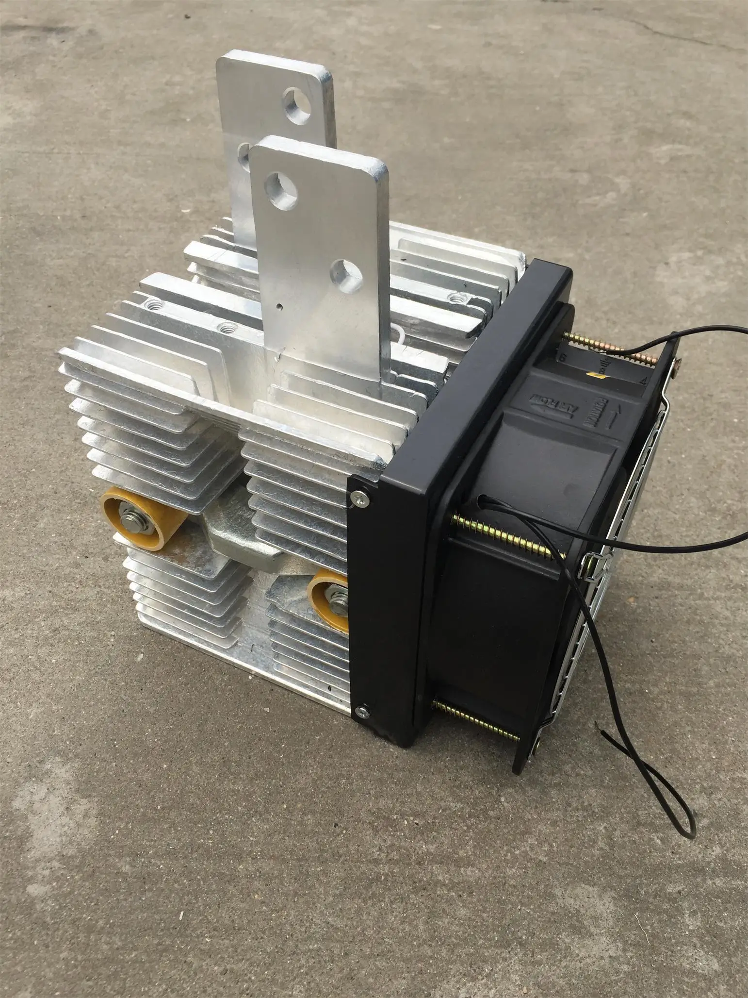 

Bidirectional Thyristor Ks600a Ks600a-16ks600a 1600 V-sf-14 with Fan