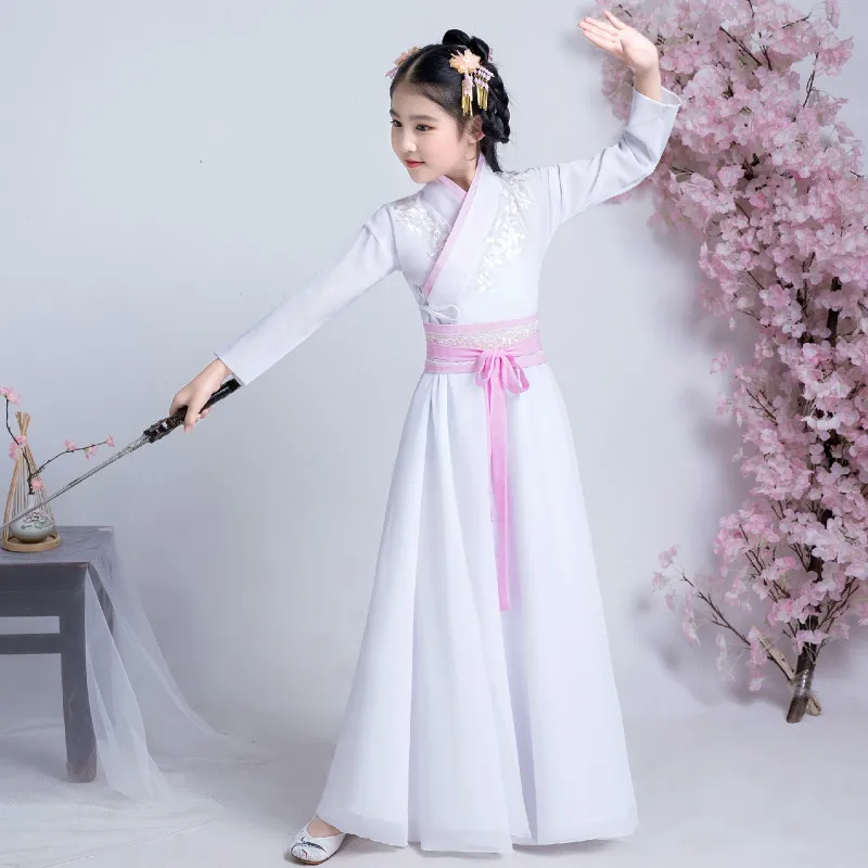 Children hanfu costume photography photo photo autumn girl Tang Dynasty court queen chateau princess fairy stage costume
Children hanfu costume photography photo photo autumn girl Tang Dynasty court queen chateau princess fairy stage costume