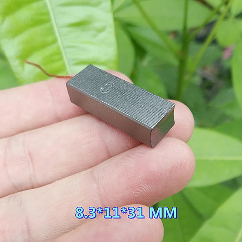 2Pcs 8.3*11*31mm Carbon Brush Motor Brush Coal Brush For Vacuum Cleaner Motor Part Accessories Household Cleaning Tool Part
2Pcs 8.3*11*31mm Carbon Brush Motor Brush Coal Brush For Vacuum Cleaner Motor Part Accessories Household Cleaning Tool Part