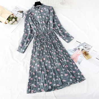 Women Long Dress 2020 Spring Autumn Vintage Floral Print Pleated Chiffon Dress Long sleeve Loose Plus Size Dresses Vestidos 
Women Long Dress 2020 Spring Autumn Vintage Floral Print Pleated Chiffon Dress Long sleeve Loose Plus Size Dresses Vestidos