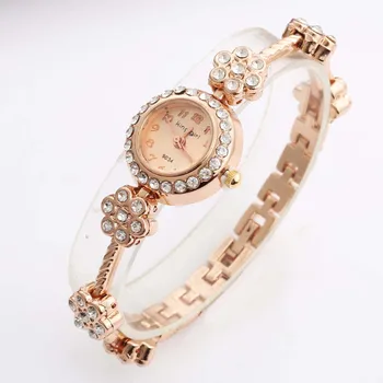 New 2020 Ladies Watches Women Luxury Bling Diamond Watches Quartz Fashion Daisies Flower Rose Gold Bracelet Watches Women Gifts
New 2020 Ladies Watches Women Luxury Bling Diamond Watches Quartz Fashion Daisies Flower Rose Gold Bracelet Watches Women Gifts