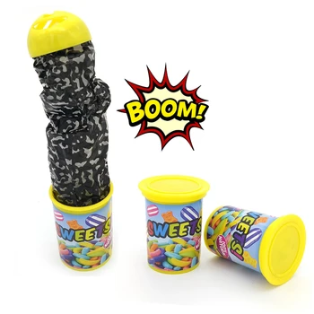 1pc Funny Candy Can Jump Spring Snake Toy Gift April Fool Day Halloween Party Decoration Jokes Prank Trick Fun Joke Toys 
1pc Funny Candy Can Jump Spring Snake Toy Gift April Fool Day Halloween Party Decoration Jokes Prank Trick Fun Joke Toys