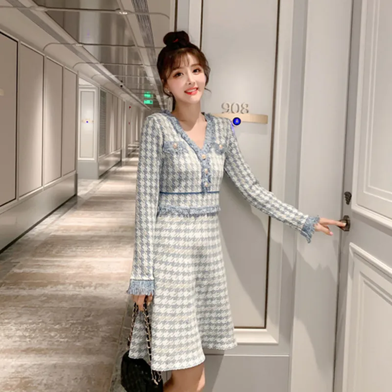 Fashion Designer Fashion Week Autumn Winter Ma'am New Pattern Small Fragrant Wind V Collar long Sleeves Plaid Tassels Dress
Fashion Designer Fashion Week Autumn Winter Ma'am New Pattern Small Fragrant Wind V Collar long Sleeves Plaid Tassels Dress