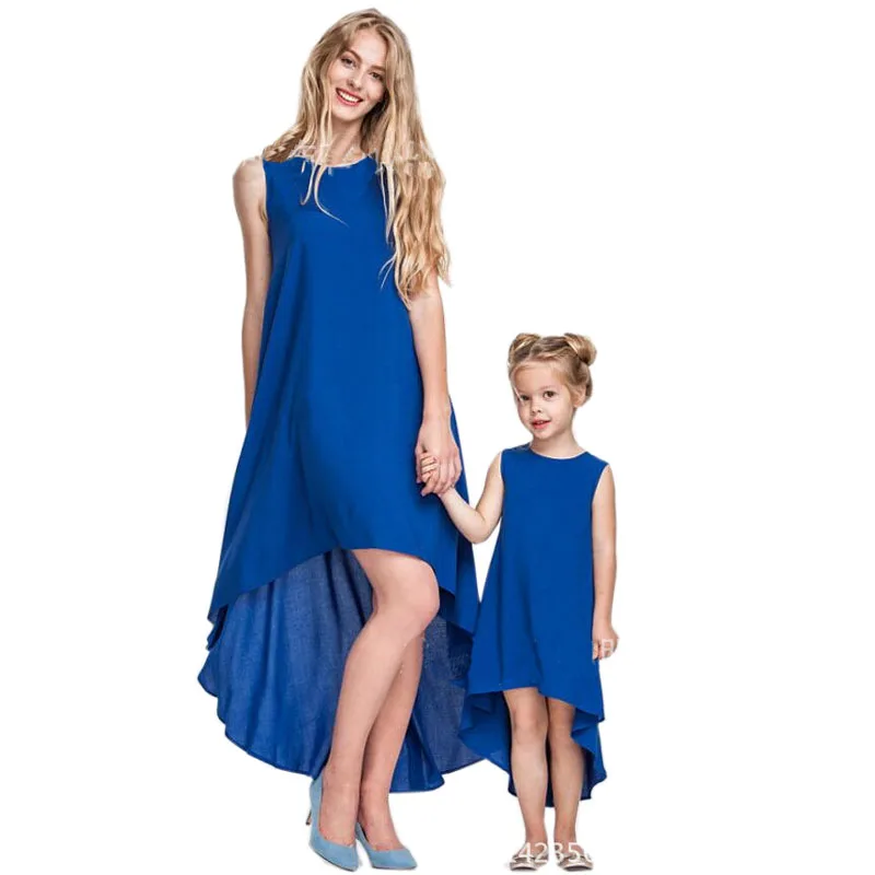 Blue Summer Women Kids Sleeveless Dresses Parents Girls Irregular Family Matching Outfits Casual Parent-child Long Dress Vestido 
Blue Summer Women Kids Sleeveless Dresses Parents Girls Irregular Family Matching Outfits Casual Parent-child Long Dress Vestido
