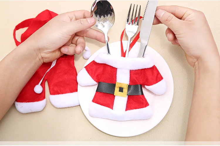 Details about   Santa Claus Large Cutlery Set Dining Restaurant Table Pocket Bag Christmas Decor 
