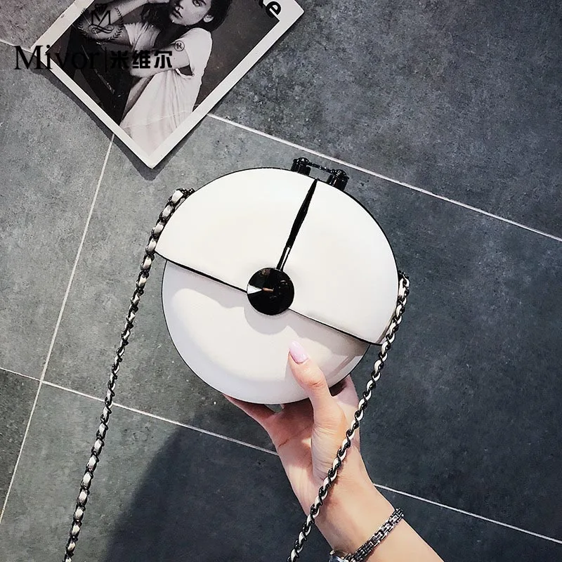 2020 New Fashion Ladies Handbag Black White Red Small Round Bag Quality PU Leather Summer Women Tote Shoulder Crossbody HandBags
2020 New Fashion Ladies Handbag Black White Red Small Round Bag Quality PU Leather Summer Women Tote Shoulder Crossbody HandBags