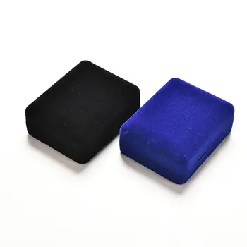 1PCS Black Royal Rectangular Velvet Jewelry Box 7.7x6.2x3cm Earrings Ring Necklace Bracelet Display Box Case Storage Gift
1PCS Black Royal Rectangular Velvet Jewelry Box 7.7x6.2x3cm Earrings Ring Necklace Bracelet Display Box Case Storage Gift