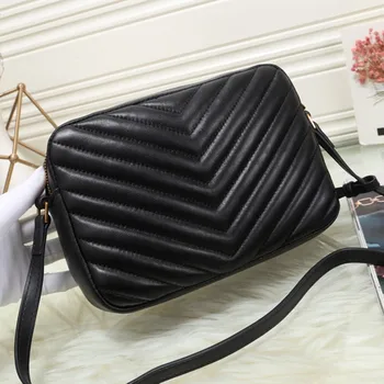 Designer High Quality V-Plaid Sheepskin Zip Shoulder Bag Luxury Tassel Mini Crossbody Bag Handbag Women Fashion Office Daily
Designer High Quality V-Plaid Sheepskin Zip Shoulder Bag Luxury Tassel Mini Crossbody Bag Handbag Women Fashion Office Daily