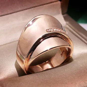 2020 New Rose Gold Double Cross Rhinestone Ring Square Micro-set Female Jewelry Romantic Bride Engagement Rings
2020 New Rose Gold Double Cross Rhinestone Ring Square Micro-set Female Jewelry Romantic Bride Engagement Rings