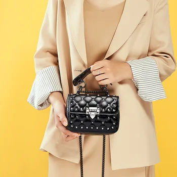 Luxury Fashion Designer Genuine Leather Diamond Lattice Mini Rivet Retro Shoulder Bag Women Chain Flap Clutch Bag Crossbody Bag
Luxury Fashion Designer Genuine Leather Diamond Lattice Mini Rivet Retro Shoulder Bag Women Chain Flap Clutch Bag Crossbody Bag