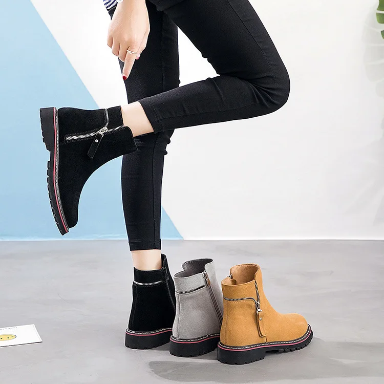 Boots Woman 2019 England Short Boots Woman Wear-resisting Rubber Back Boots Woman
Boots Woman 2019 England Short Boots Woman Wear-resisting Rubber Back Boots Woman
