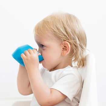 200ML Baby Training Feeding Cup With Handle Bevel Mouth Safe Leakproof Cup Drinking Cups PP Material Kids Water Cup
200ML Baby Training Feeding Cup With Handle Bevel Mouth Safe Leakproof Cup Drinking Cups PP Material Kids Water Cup