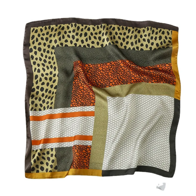 70 Small Square Scarf Silk Women 2021 New Leopard Print Color Matching Printing Professional Bib Fashion
70 Small Square Scarf Silk Women 2021 New Leopard Print Color Matching Printing Professional Bib Fashion