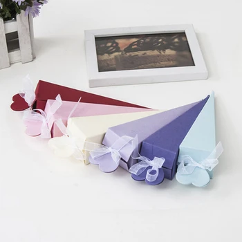 50Pcs/Pack Ice Cream Tip Cone Candy Box Simple Wedding Party Cardpaper Gift Packaging Csae With Ribbon Party Decoration Supplies
50Pcs/Pack Ice Cream Tip Cone Candy Box Simple Wedding Party Cardpaper Gift Packaging Csae With Ribbon Party Decoration Supplies