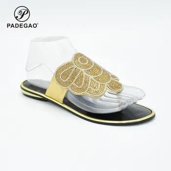 2020 Comfortable Low Heels Italian Women Shoes in Gold Color Nigerian Style without Evening Bag 
2020 Comfortable Low Heels Italian Women Shoes in Gold Color Nigerian Style without Evening Bag