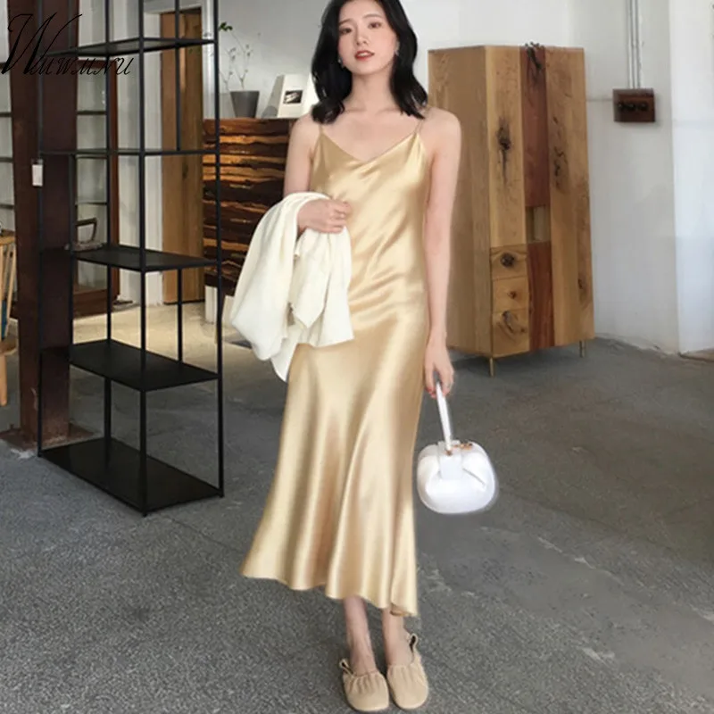 Satin Sexy Women Maxi Dress Loose Sleeveless Dresses 2019 New V-neck Elegant Sling Long Black Party Dress vestidos
Satin Sexy Women Maxi Dress Loose Sleeveless Dresses 2019 New V-neck Elegant Sling Long Black Party Dress vestidos