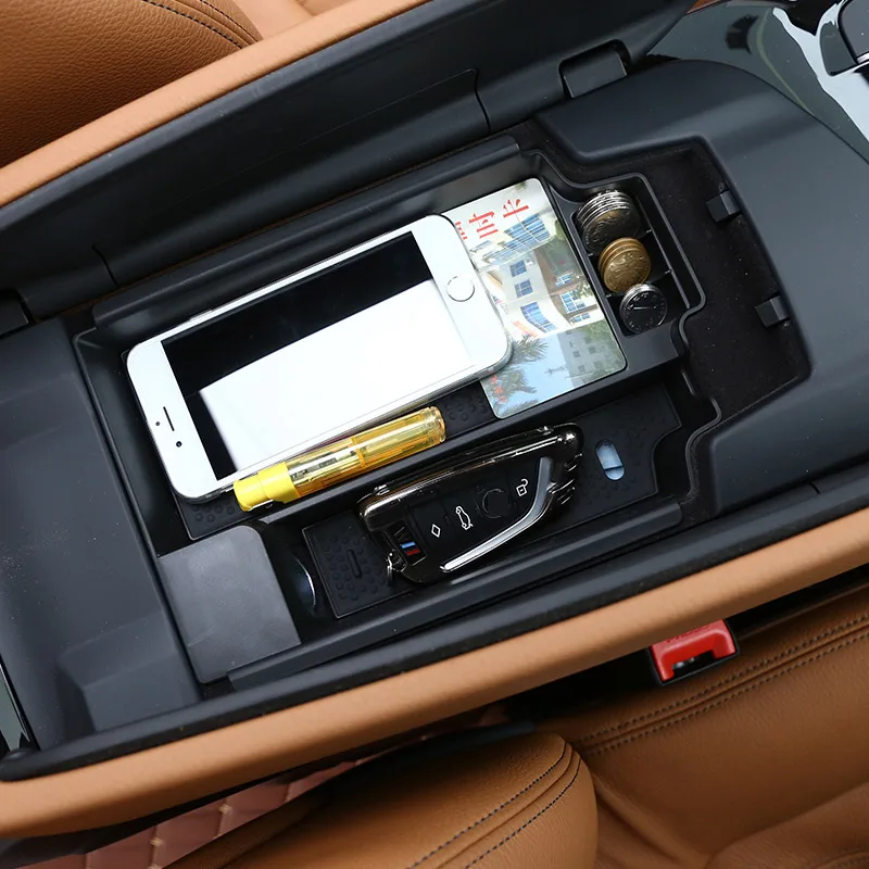 For BMW 5 Series G30 G38 2017 2018 2019 2020 2021Car styling ABS Black Car Center Console Storage Box Phone Tray Car Accessories
For BMW 5 Series G30 G38 2017 2018 2019 2020 2021Car styling ABS Black Car Center Console Storage Box Phone Tray Car Accessories