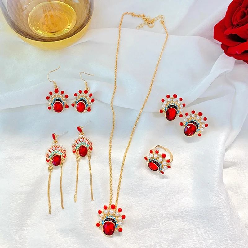 Restored Peking Opera Facebook Earrings Female Ethnic Wind Personality Earrings China Wind Mask Earrings Wholesale
Restored Peking Opera Facebook Earrings Female Ethnic Wind Personality Earrings China Wind Mask Earrings Wholesale