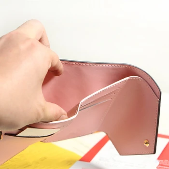 Card Purse Money Bag Women Wallet Folded Short Purse Ladies patent leather wallet Card helder
Card Purse Money Bag Women Wallet Folded Short Purse Ladies patent leather wallet Card helder