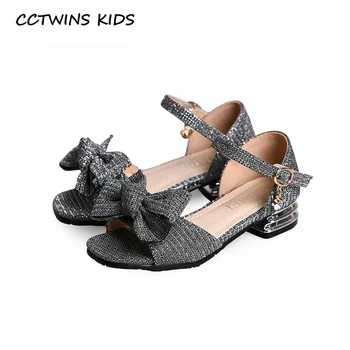CCTWINS Kids Shoes 2020 Summer Baby Brand Princess Heel Children Fashion Butterfly Shoes Girls Glitter Sandals Black PS793
CCTWINS Kids Shoes 2020 Summer Baby Brand Princess Heel Children Fashion Butterfly Shoes Girls Glitter Sandals Black PS793