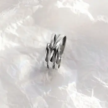 Ring female ring versionring simplerotation ring men's ring female couple student ring personality social guy domineering
Ring female ring versionring simplerotation ring men's ring female couple student ring personality social guy domineering