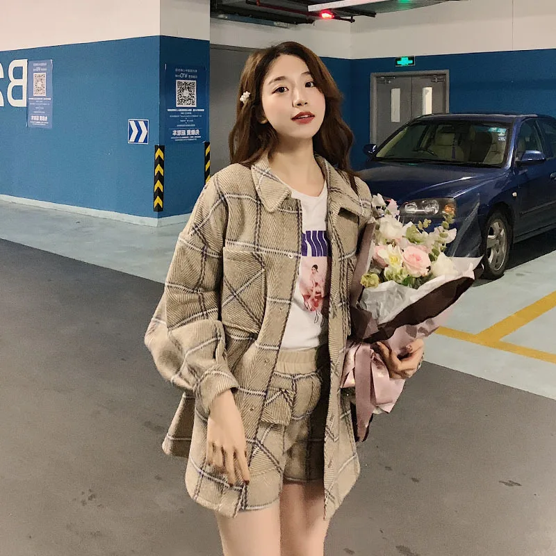 Photo Shoot 2020 New Style Korean-style Elegant Western Style Plaid Woolen Coat Shorts Two-Piece Set Early Spring Clothing Sprin
Photo Shoot 2020 New Style Korean-style Elegant Western Style Plaid Woolen Coat Shorts Two-Piece Set Early Spring Clothing Sprin