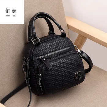 New multiple use methods for women can be shoulder or back Simple style ladies tarpaulin stitching juvenile bag
New multiple use methods for women can be shoulder or back Simple style ladies tarpaulin stitching juvenile bag