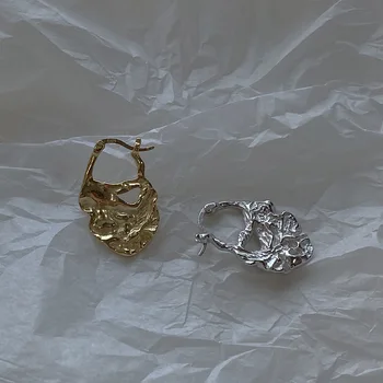 Korean version of s925 sterling silver earrings 18k gold and silver irregular shaped earrings for women's wedding fine jewelry
Korean version of s925 sterling silver earrings 18k gold and silver irregular shaped earrings for women's wedding fine jewelry