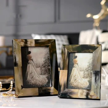 Luxury Simple Cow Bone Texture Wood Photo Frame Stitching Texture Model Room Bedside Table Soft Decoration Ornaments Display
Luxury Simple Cow Bone Texture Wood Photo Frame Stitching Texture Model Room Bedside Table Soft Decoration Ornaments Display