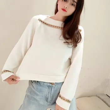 2020 Spring Autumn Women's Knitted Sweatwer Metal Chain Hollow out Slash Neck Wild Loose Lady Pull Female Clothes
2020 Spring Autumn Women's Knitted Sweatwer Metal Chain Hollow out Slash Neck Wild Loose Lady Pull Female Clothes