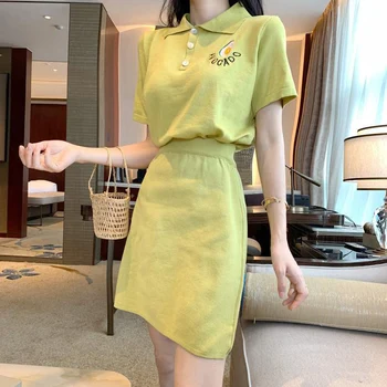 Women Two Piece outfits Fashion Concise Casual Green Short Sleeve Lapel T Shirt Skirt Set All-match Solid Color Sexy Skirt Set 
Women Two Piece outfits Fashion Concise Casual Green Short Sleeve Lapel T Shirt Skirt Set All-match Solid Color Sexy Skirt Set