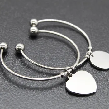 Personalized Custom Bangles Stainless Steel Jewelry Parents Custom Engraving Photos on Heart Round Charm Gift For Family
Personalized Custom Bangles Stainless Steel Jewelry Parents Custom Engraving Photos on Heart Round Charm Gift For Family