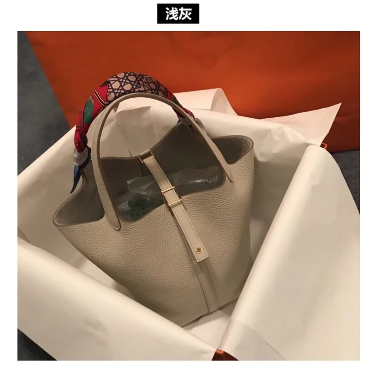 the new 2018 color matching basket bag leather bucket bag litchi