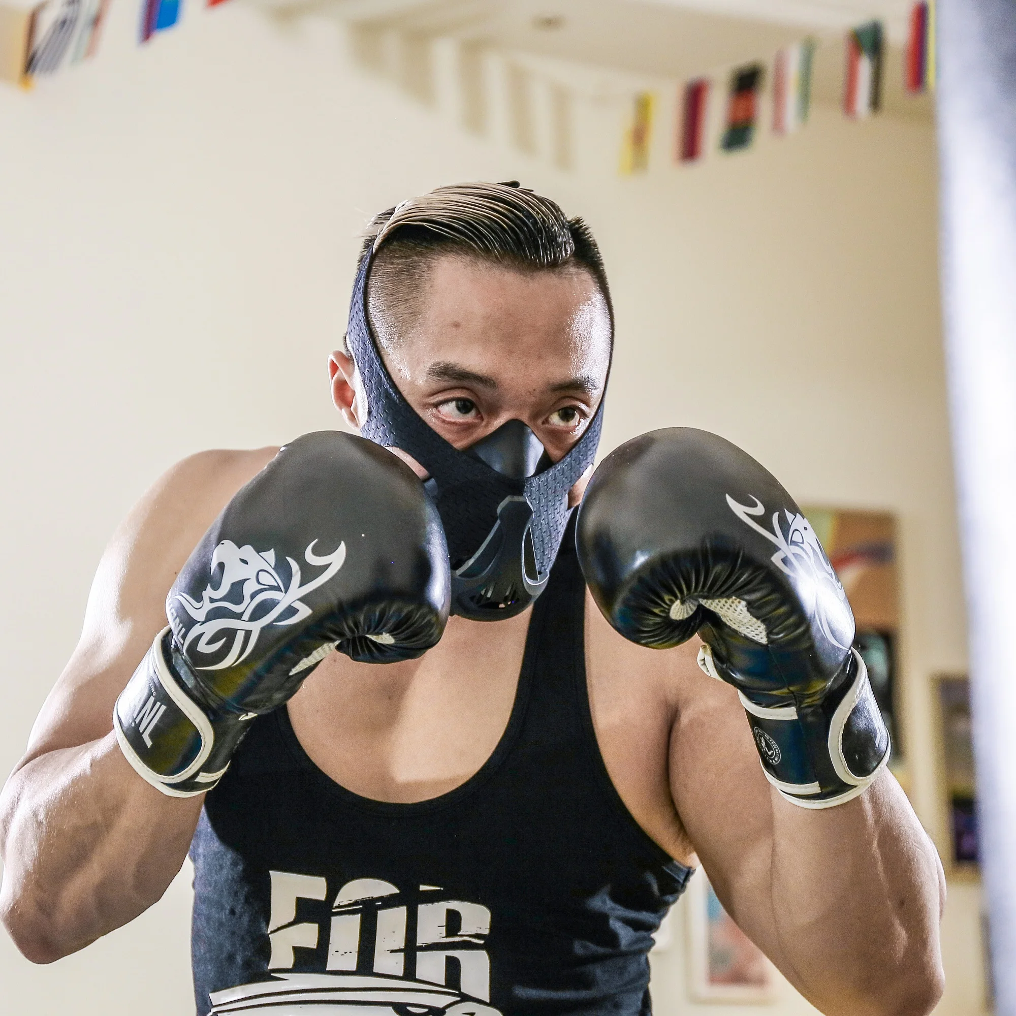 Sports Mask Fitness ,Workout ,Running , Resistance ,Elevation ,Cardio ,Endurance Mask for Fitness Training Sports Mask 4.0
Sports Mask Fitness ,Workout ,Running , Resistance ,Elevation ,Cardio ,Endurance Mask for Fitness Training Sports Mask 4.0