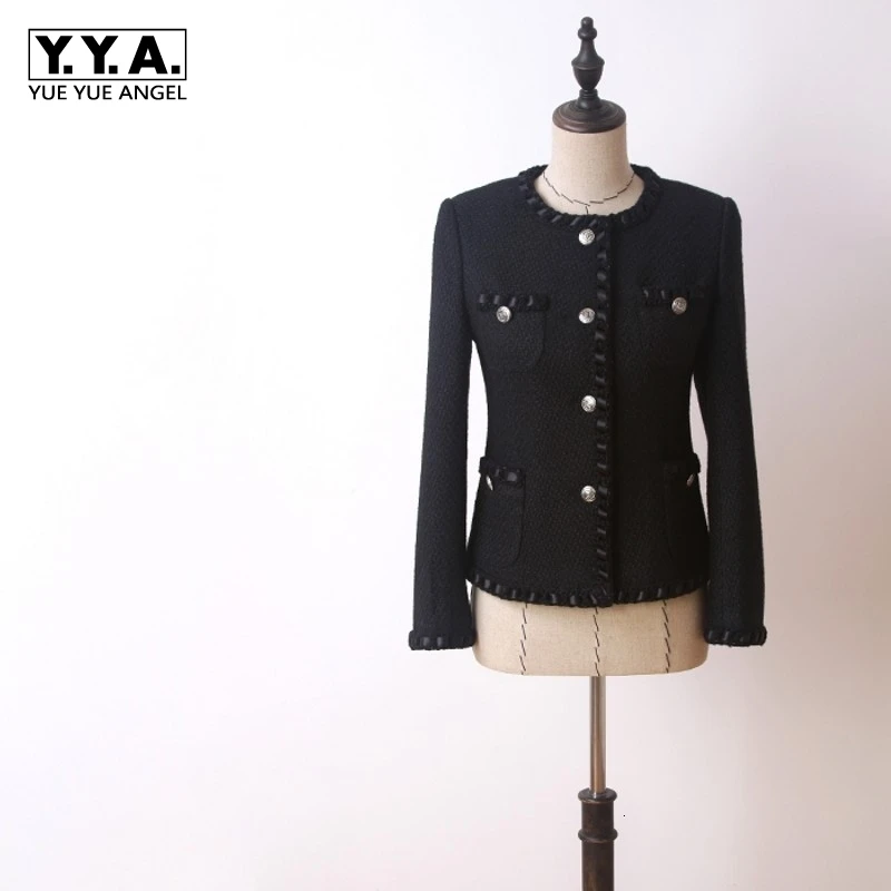 2020 Fashion Elegant Ladies Runway Luxury Black Tweed Jacket Round Neck Long Sleeved Multi Pockets Cuffs With Buttons Casacos
2020 Fashion Elegant Ladies Runway Luxury Black Tweed Jacket Round Neck Long Sleeved Multi Pockets Cuffs With Buttons Casacos