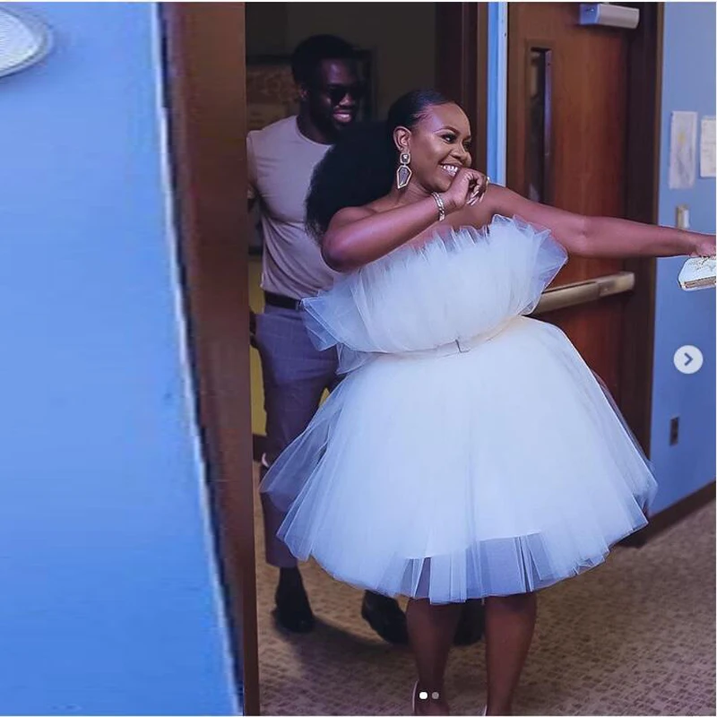 New Trendy African White Summer Women Dresses 2019 Plus Size Puffy Tutu Prom Gowns Custom Made Female Gowns
New Trendy African White Summer Women Dresses 2019 Plus Size Puffy Tutu Prom Gowns Custom Made Female Gowns