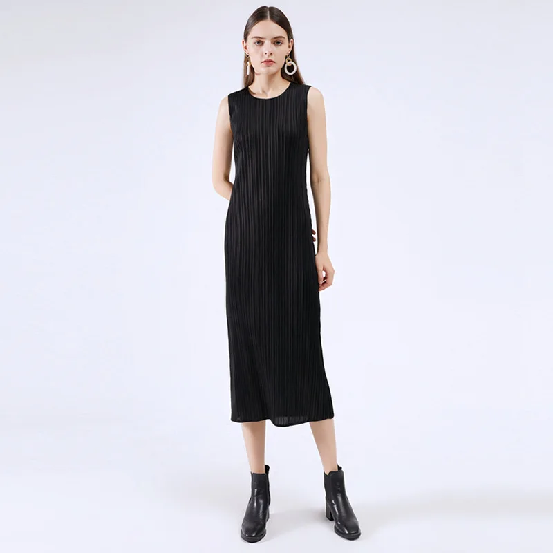 Plus Size Dress Summer Stretch Miyake Pleated 2019 Women's New Elegant Round Neck Sleeveless Solid Color Slim Midi Dress Female
Plus Size Dress Summer Stretch Miyake Pleated 2019 Women's New Elegant Round Neck Sleeveless Solid Color Slim Midi Dress Female