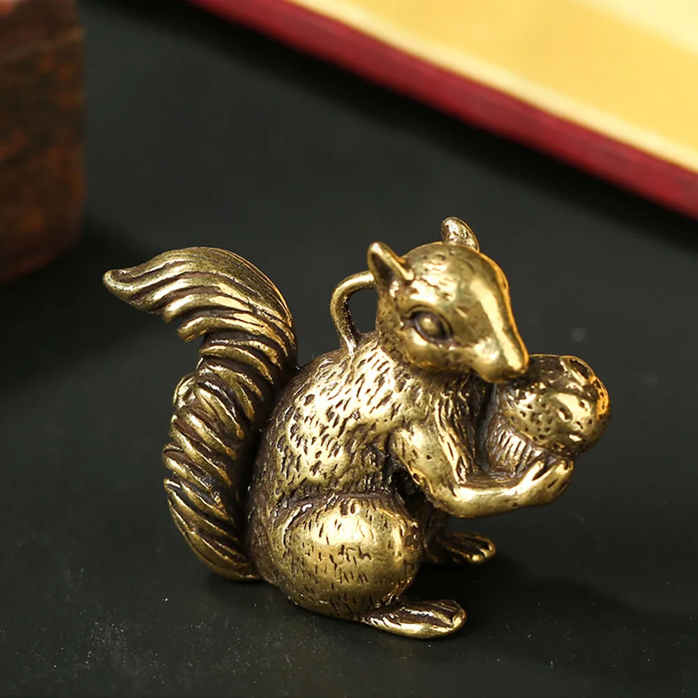 1X Lucky Wealth Brass Squirrel Holds Pine Nut Pendant Ornament Small Statue Figurine Miniature Home Office Shop Decoration
1X Lucky Wealth Brass Squirrel Holds Pine Nut Pendant Ornament Small Statue Figurine Miniature Home Office Shop Decoration