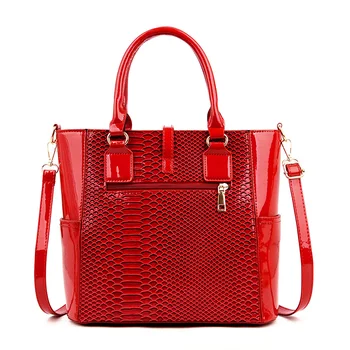 2020 trend of European and American style women's handbags, new handbags, temperament with warm colors, workplace women's bags 
2020 trend of European and American style women's handbags, new handbags, temperament with warm colors, workplace women's bags